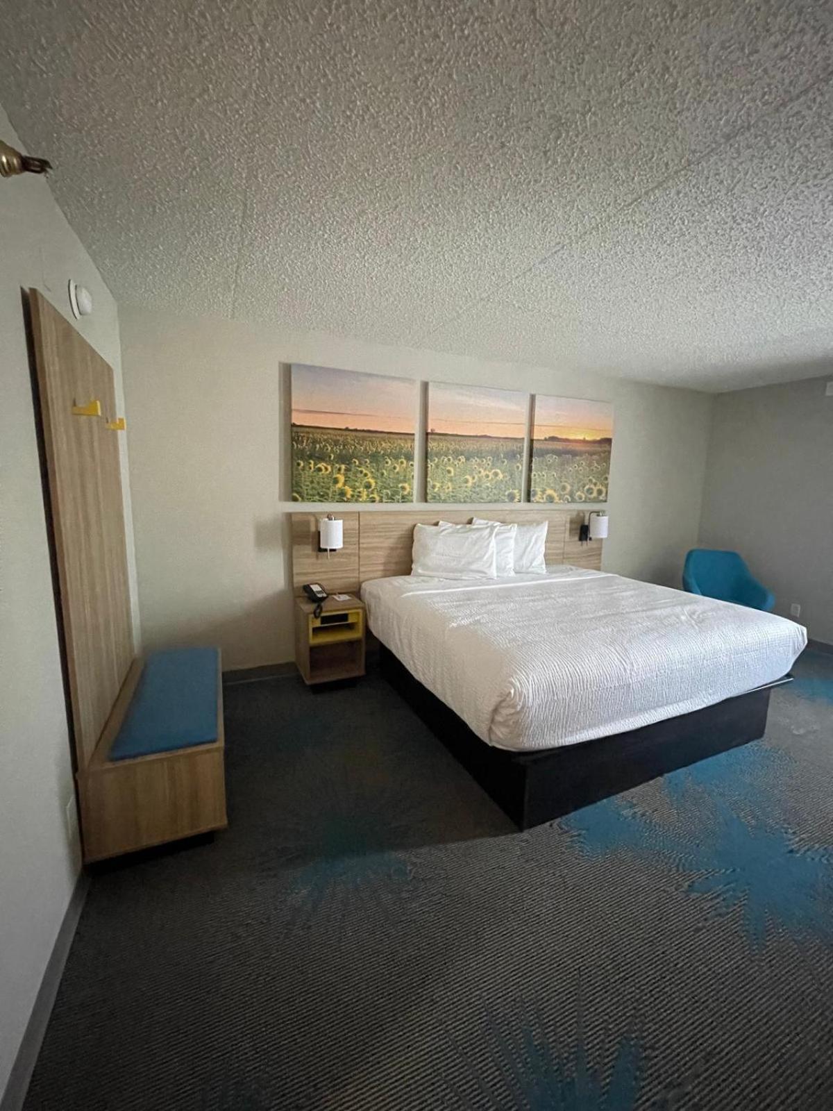 Days Inn By Wyndham Mandan Bismarck Area Extérieur photo
